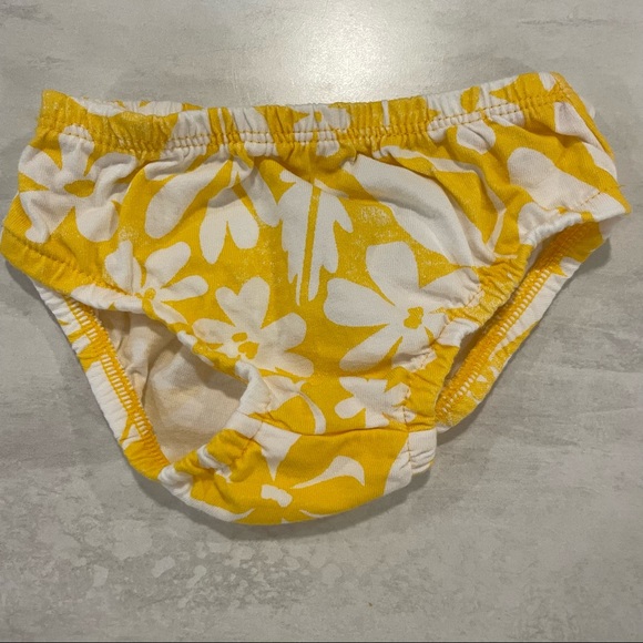 10/$20 Carter’s 3 mos baby girl hibiscus Hawaiian diaper cover bloomers